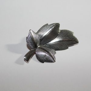 Leaf pin sterling silver